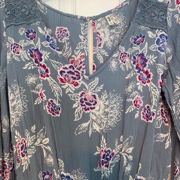 Mudd Long-Sleeved Floral Romper - Picture 3 of 8